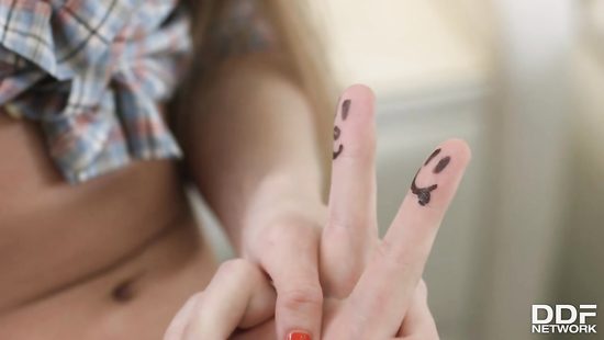 Известная Питерская проститутка теперь снимается в порно