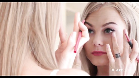 Питерская пара совокупляется на кухонном столе