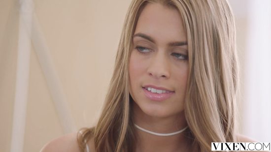 Привела красивую подругу на ЖМЖ с мужем