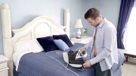 Красотка пообещала мужу во всем помогать пасынку