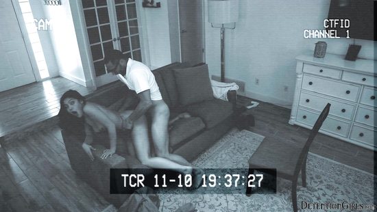 Психолог трахнул нимфоманку под домашним арестом