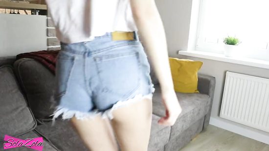 Двоюродный брат пришел на помощь во время мастурбации