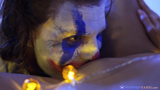 Хеллоуин на члене Джокера - мечта любой нимфоманки