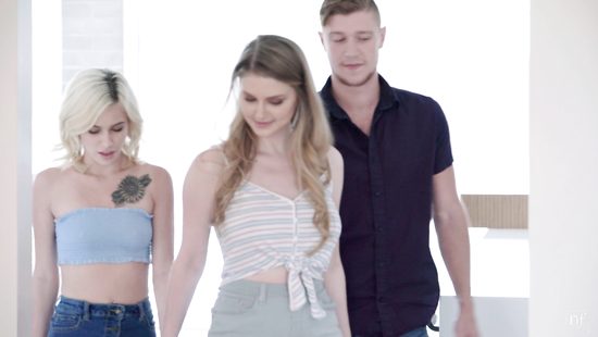 Симпатяжка проверила рассказы подруги о невероятном трахе с парнем