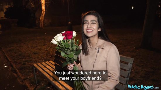 Хозяин цветочного магазина на охоте за сучками