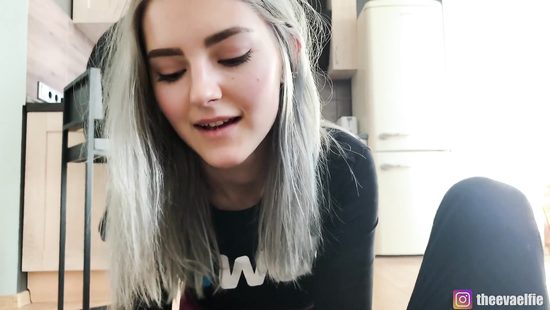 Максимально наглая измена прямо при парне