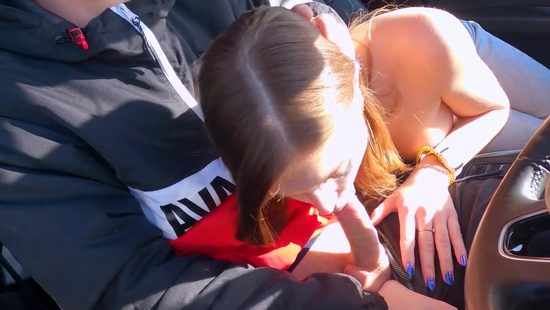 Легкие деньги и приятный член - почему бы не отсосать?