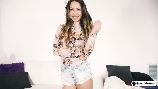 Электрик вовремя зашёл и трахнул красотку на порно кастинге