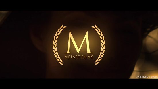 Обнаглевший мажор кончил в красивую киску загорелой шалашовки