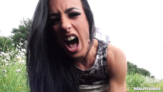 Уговорить на минет оказалось ну слишком просто