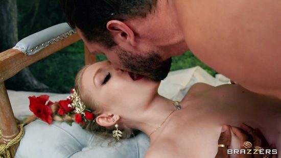 Повелитель нуждается в плотских утехах