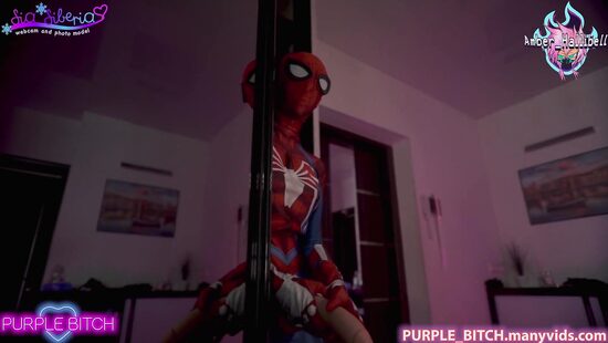 Косплейщицы решились на страпоны