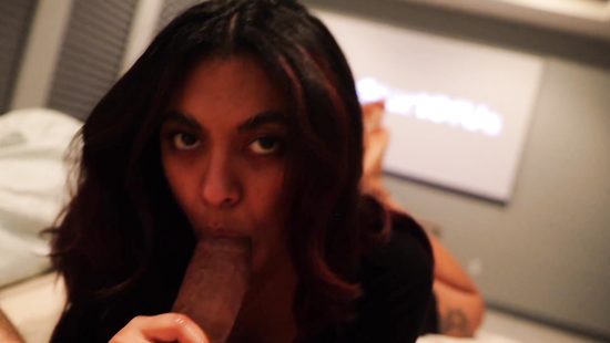 Ну что за вечер без минета?