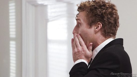 Папаша жениха жарко шпилит подружку невесты перед свадьбой