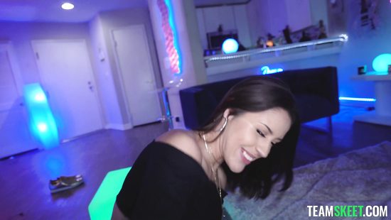 Снимай уже трусики, трахаться будем!