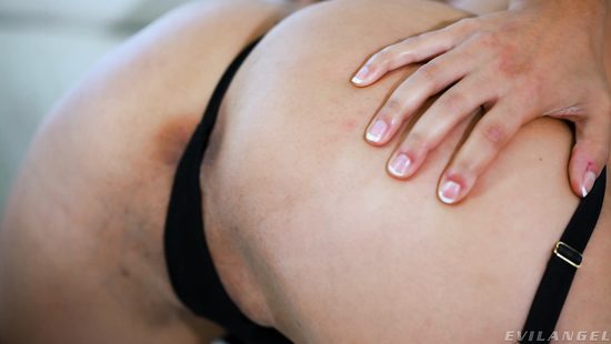 Челлендж порно звезд на лучшую глотку