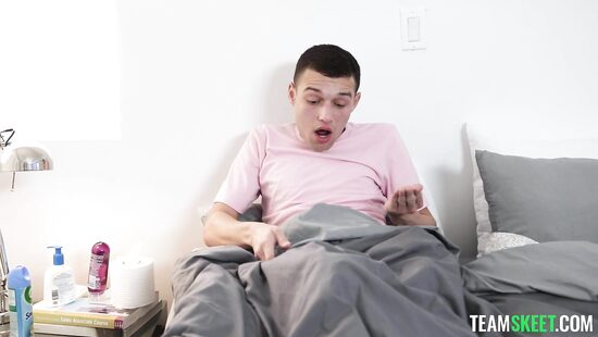 Помощь руками и писькой от сводной сестрички