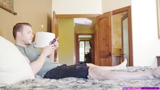 Хочу побыть твоей кошечкой