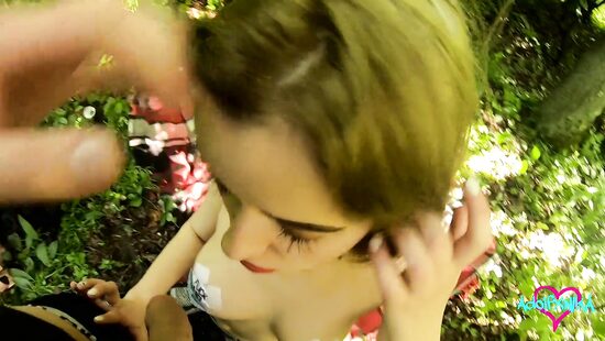 Но не очко обычно губит, а рваные колготки и хуй