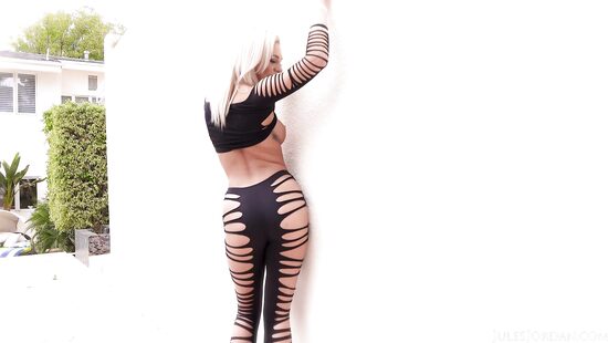 Отдых закончился, пора на огромные члены