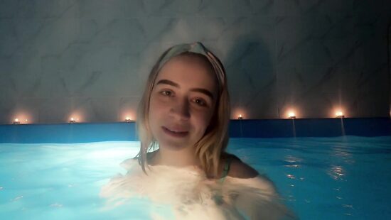 Отмыть похабность в бассейне