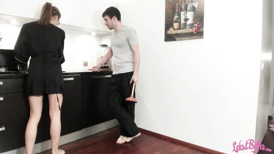 Умение прочищать стояк обеспечит сексом