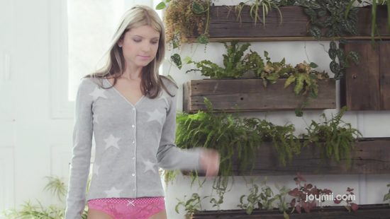 Пришёл купить домашние цветы и дал попробовать продавщице свой пестик