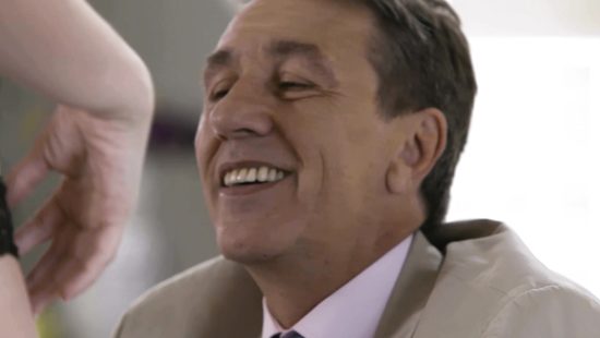 Принял воровку за стриптизёршу и отодрал на диване красивую преступницу