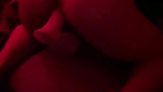 Трахаю себя раков в киску