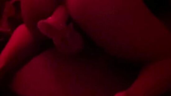 Трахаю себя раков в киску