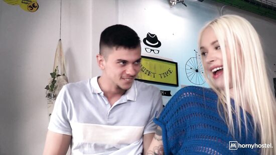 Hide And Fuck Arteya