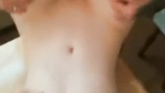 Ещё один видосик с участием подруги.