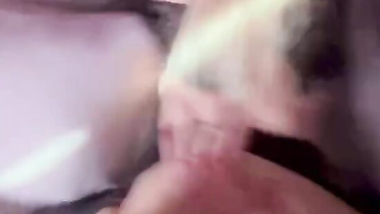 Ну как такую красотку с таким задком не отжарить?)