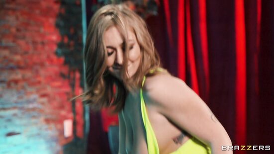 Переполнена ощущениями