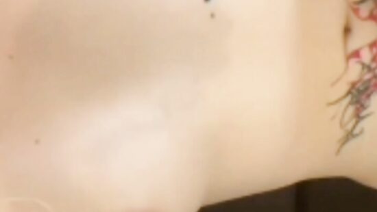 Белоснежка с пирсингом