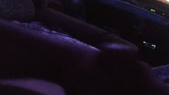 Моя романтик обстановка в спальне, телек показывает парнушку и ...