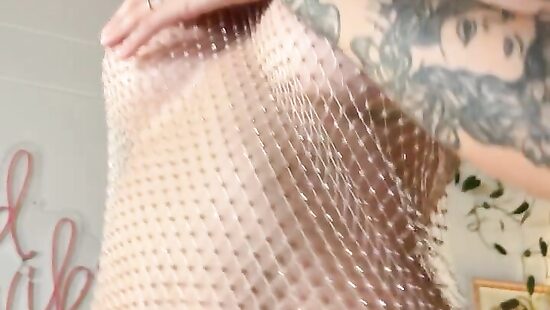 Do you like what I am wearing?