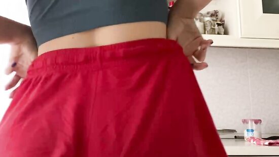 Трясу попой 