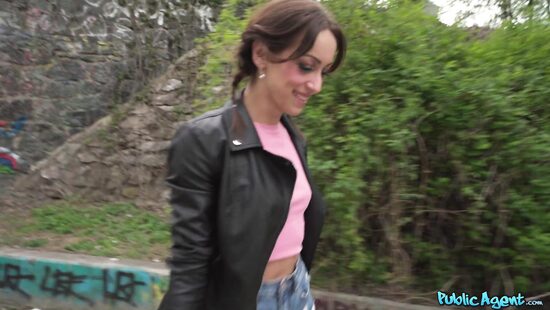 Публичный пранк секс-куклы