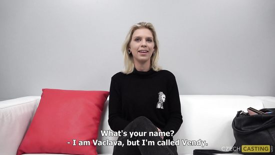 Чешская любительница на кастинге дрочит киску и чпокается с агентом