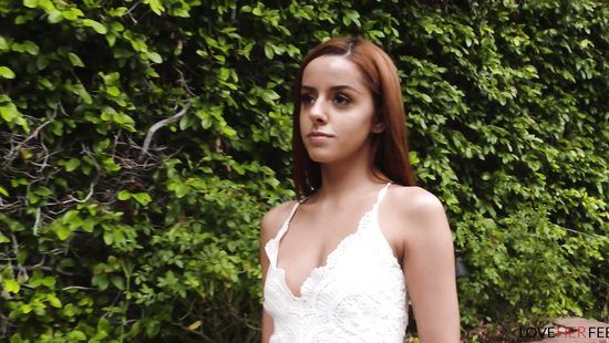 Няня спалилась за дрочкой на вебку и перепихнулась с хозяином