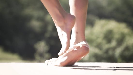 Во время сиесты Natalia E отправилась на природу показать вам своё тело