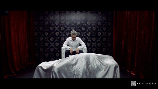 Богатый мужичок выбрал для молоденькой малярши шикарное белье и оттрахал