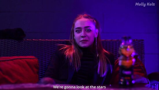 Они встретились в баре после долгой разлуки