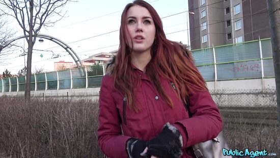 Отличное тело и рыжие волосы принимают член