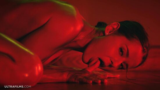 Один оттенок возбуждения