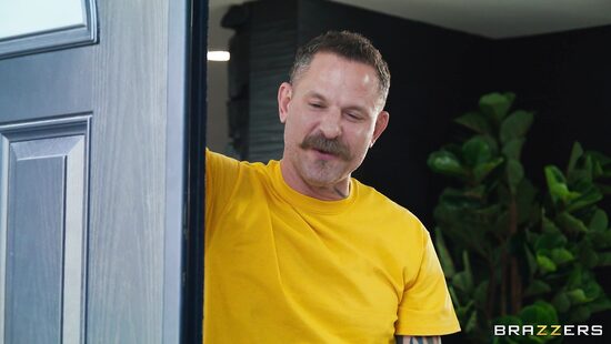 Всё из-за усов бывшего