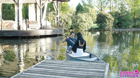 С киской не переборщила?