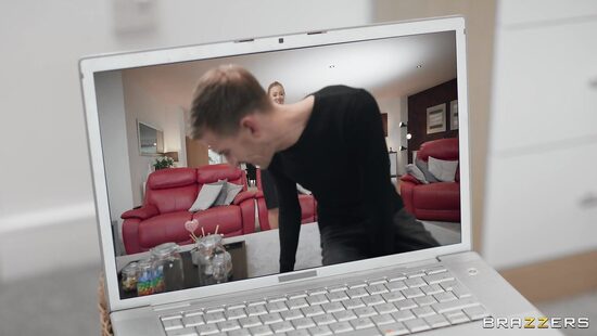 Маме Стифлера нужен не квартирант