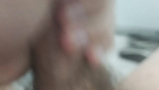 Дрочу член с закрытой головкой